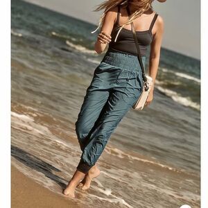 New FREE PEOPLE MOVEMENT The Way Home Jogger Pants Deep Sea size L
